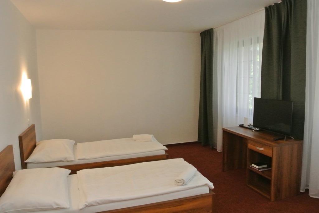 Hotel Sirak Most Extérieur photo